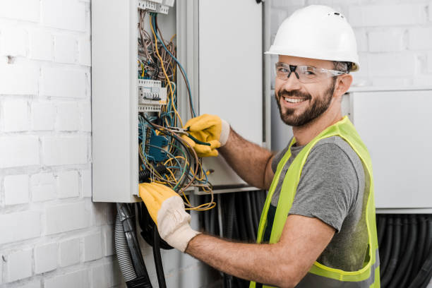 Best Circuit Breaker Repair  in North Oaks, MN